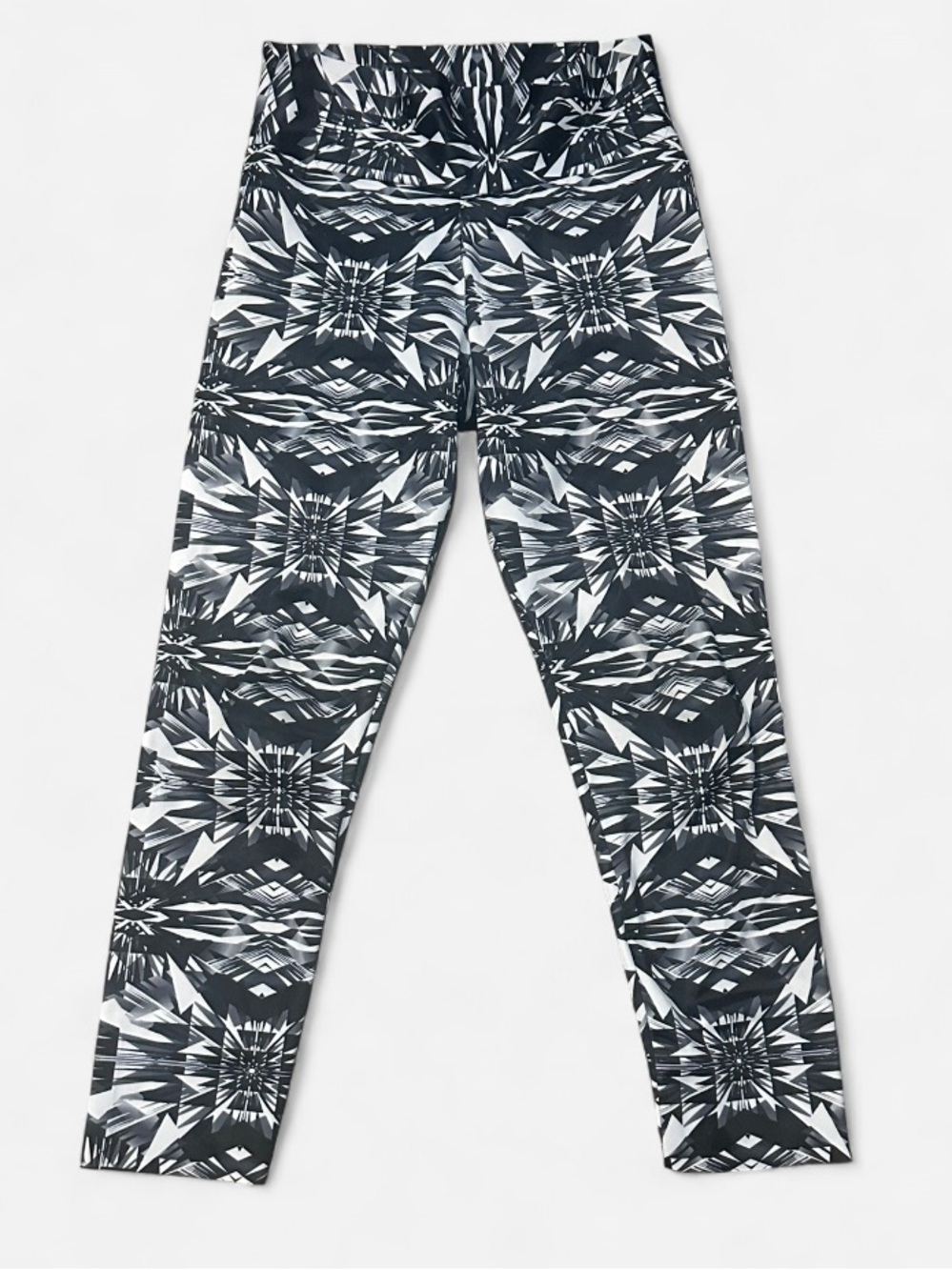 JIVA Black & White Geometric Print  crop Leggings XS
